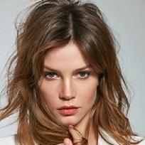Sylvia Hoeks