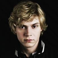 Evan Peters