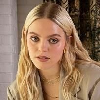 Renee Rapp - Movies, Biography, News, Age & Photos | BookMyShow