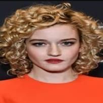 Julia Garner